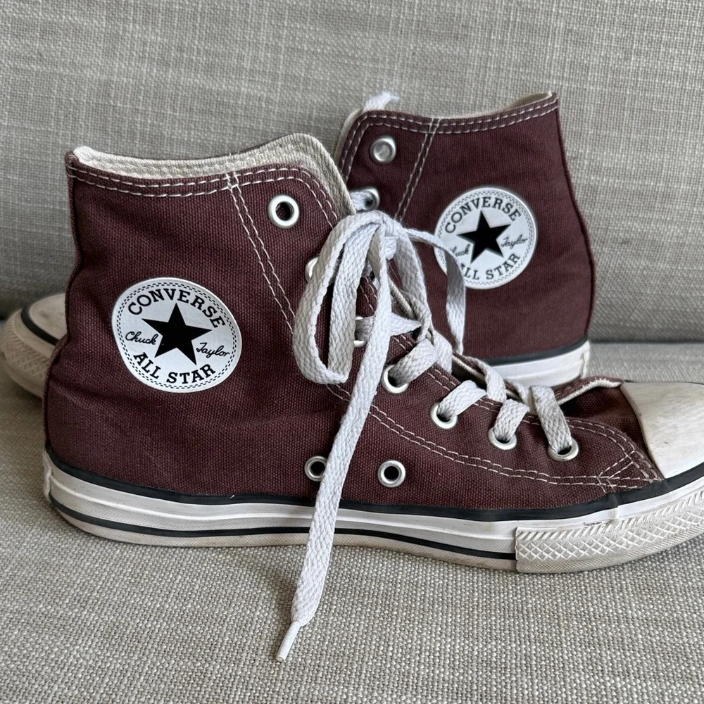 Converse Kids High-Top Sneakers in Brown Youth Size 3 Boy or Girl